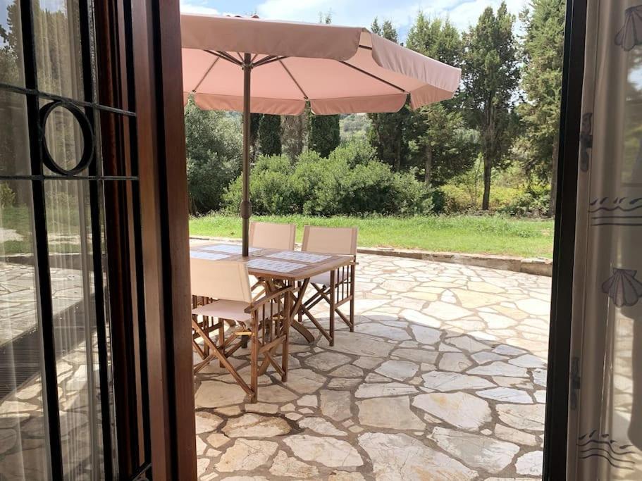 Peggy'S Nautical Gem, Corfu Villa Kompitsion Exterior photo